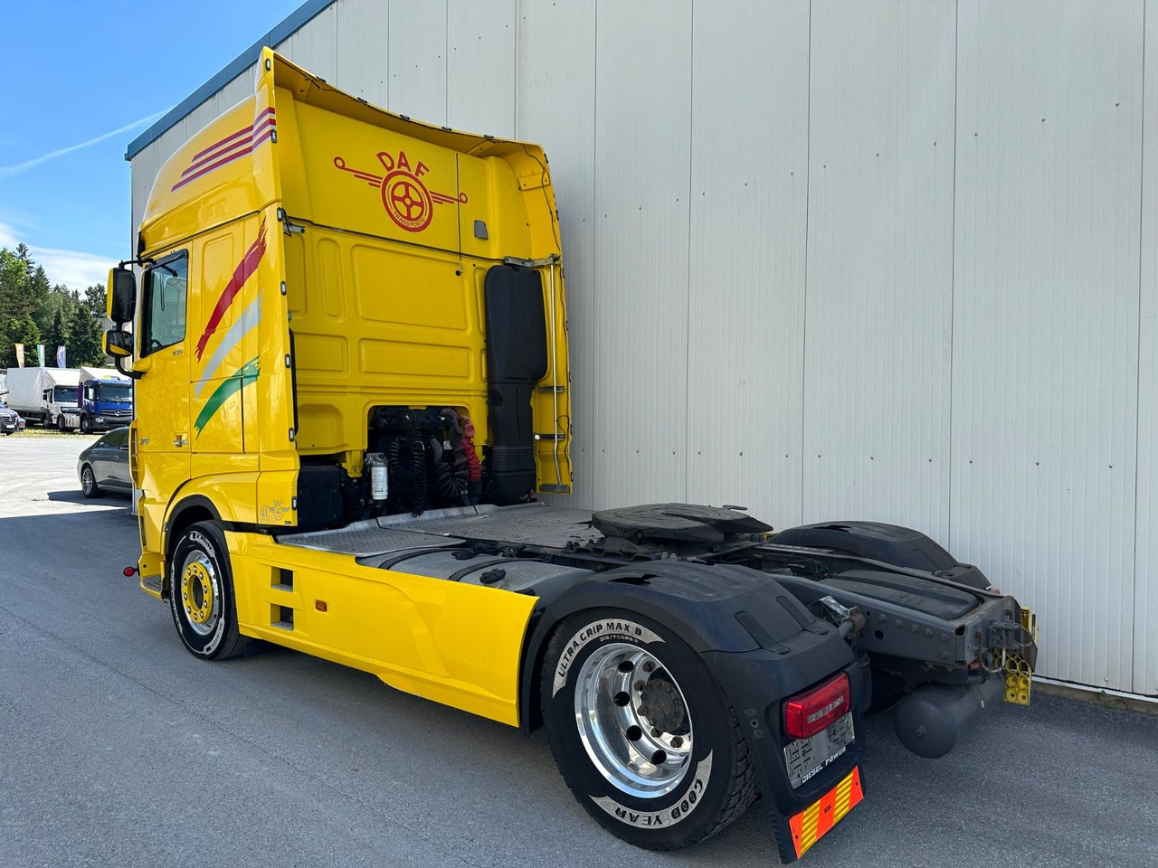 DAF XF 530 SSC Standklima Leder ALU Vollluft - شاحنة جرار: صور 4 DAF XF 530 SSC Standklima Leder ALU Vollluft - شاحنة جرار: صور 4