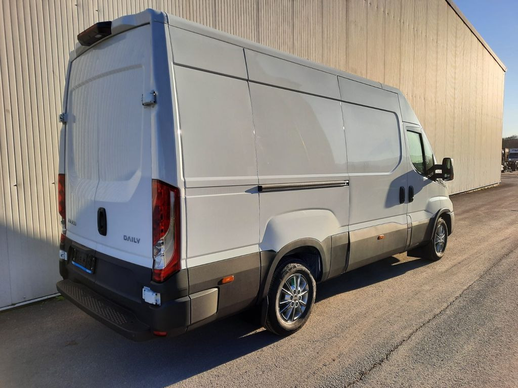 Iveco Daily 35S14 8g HiMatic L3H2 Mod.25 Iveco Daily 35S14 8g HiMatic L3H2 Mod.25 - فان: صور 3 Iveco Daily 35S14 8g HiMatic L3H2 Mod.25 Iveco Daily 35S14 8g HiMatic L3H2 Mod.25 - فان: صور 3