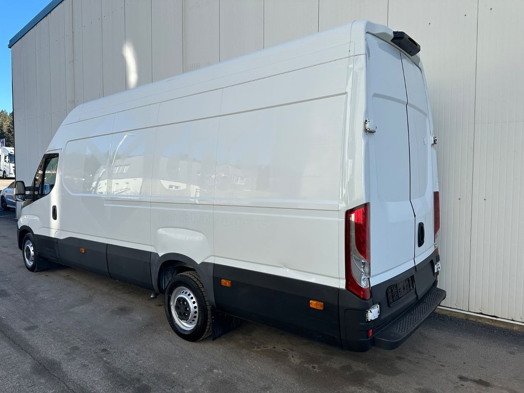 Iveco Daily 35S14 MAXI L4H3 HiMatic Iveco Daily 35S14 MAXI L4H3 HiMatic - فان: صور 4 Iveco Daily 35S14 MAXI L4H3 HiMatic Iveco Daily 35S14 MAXI L4H3 HiMatic - فان: صور 4