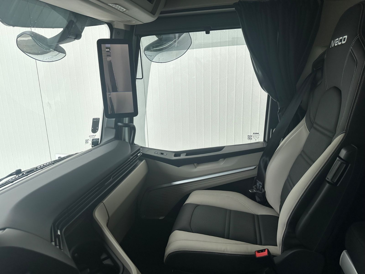 تأجير  Iveco S-Way 580 Voll Iveco S-Way 580 Voll: صور 6