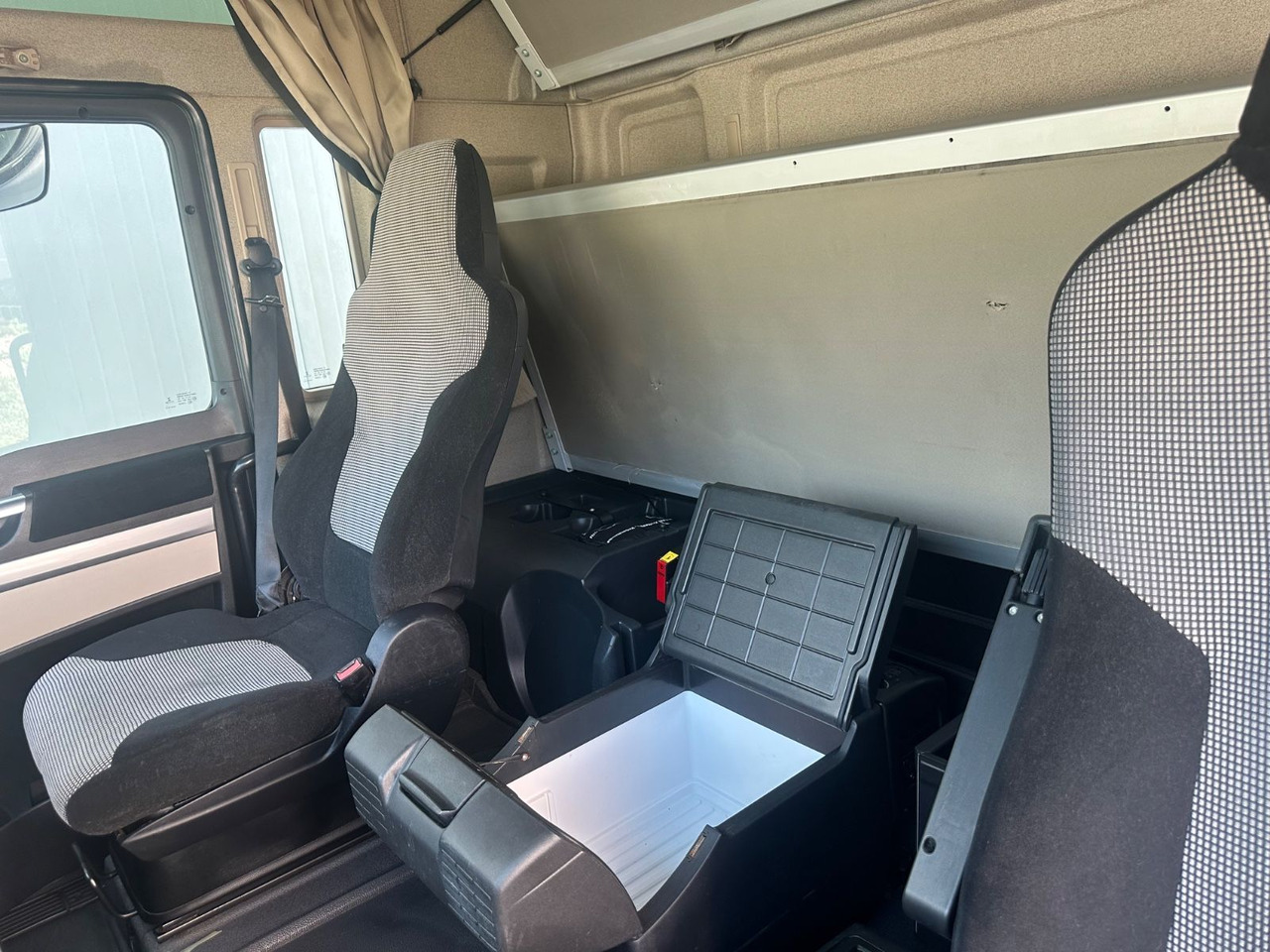 شاحنة جرار MAN TGX 18.460 XXL Intarder/Standklima: صور 7
