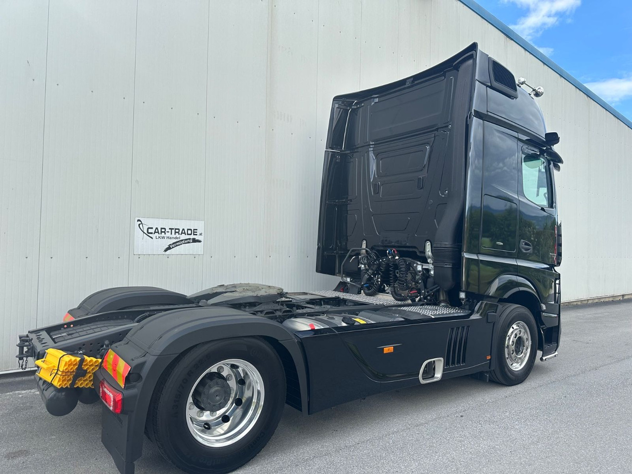 Mercedes-Benz Actros 1863 Final Edition Vollausstattung - شاحنة جرار: صور 4 Mercedes-Benz Actros 1863 Final Edition Vollausstattung - شاحنة جرار: صور 4