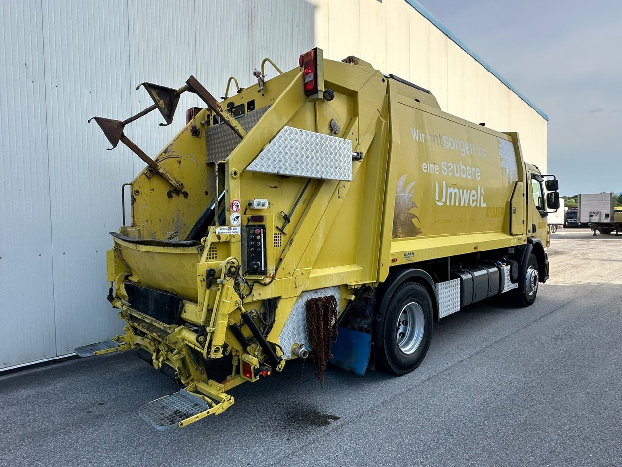 Volvo FE 320 KMH Presse Schalter - شاحنة القمامة: صور 3 Volvo FE 320 KMH Presse Schalter - شاحنة القمامة: صور 3
