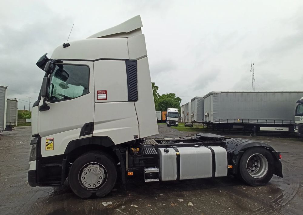Renault T - شاحنة جرار: صور 3 Renault T - شاحنة جرار: صور 3
