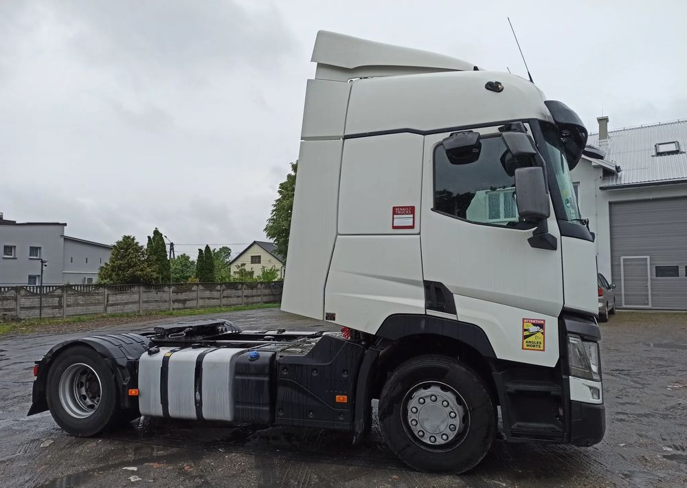 Renault T - شاحنة جرار: صور 1 Renault T - شاحنة جرار: صور 1