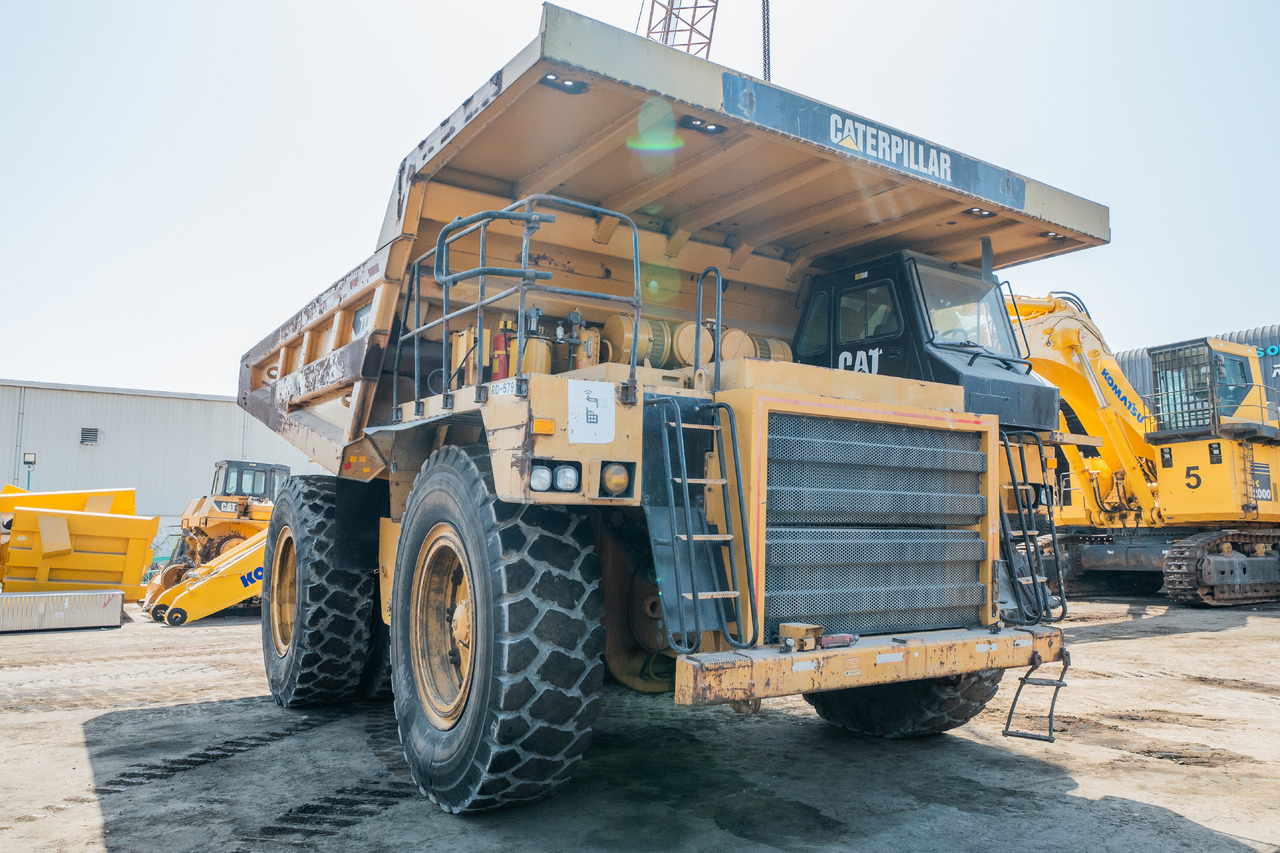 CATERPILLAR 777 D - شاحنة قلابة للمحاجر: صور 2 CATERPILLAR 777 D - شاحنة قلابة للمحاجر: صور 2