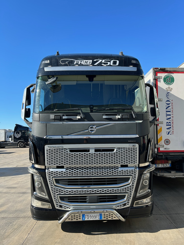 VOLVO FH 750 - مبردة شاحنة: صور 4 VOLVO FH 750 - مبردة شاحنة: صور 4