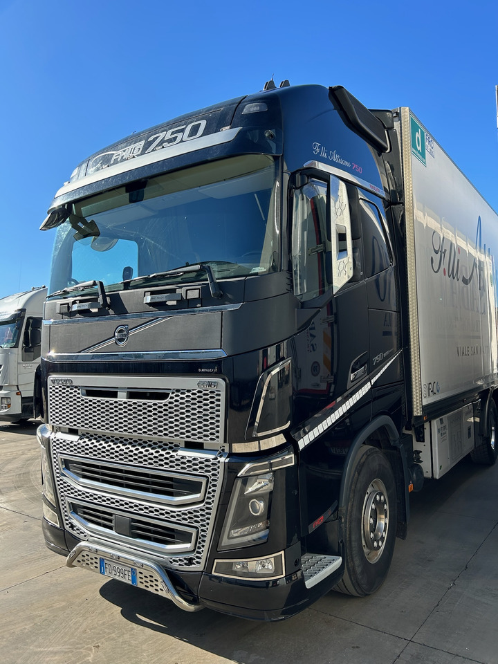 VOLVO FH 750 - مبردة شاحنة: صور 5 VOLVO FH 750 - مبردة شاحنة: صور 5