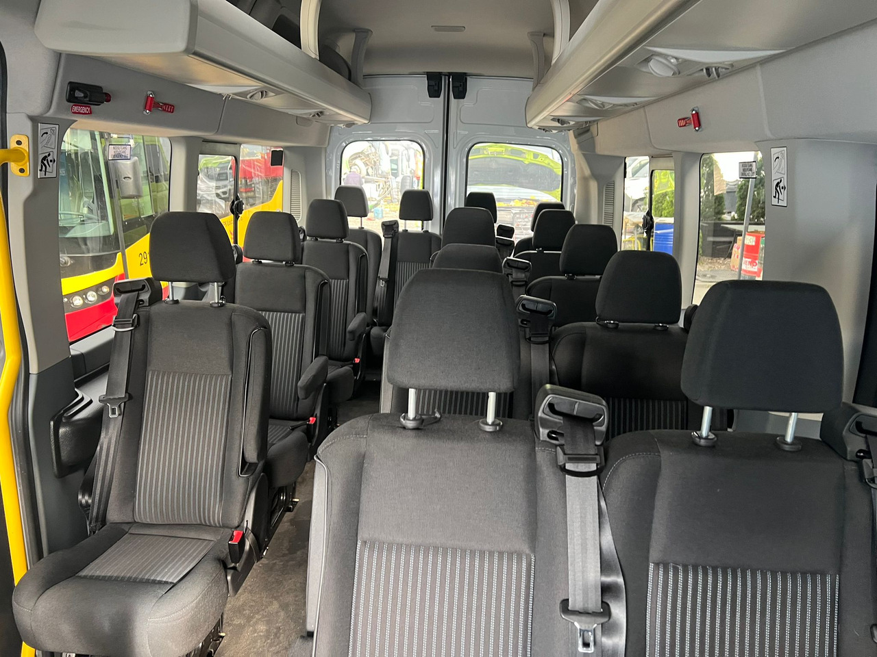 صغيرة, ميكروباص FORD TRANSIT: صور 7