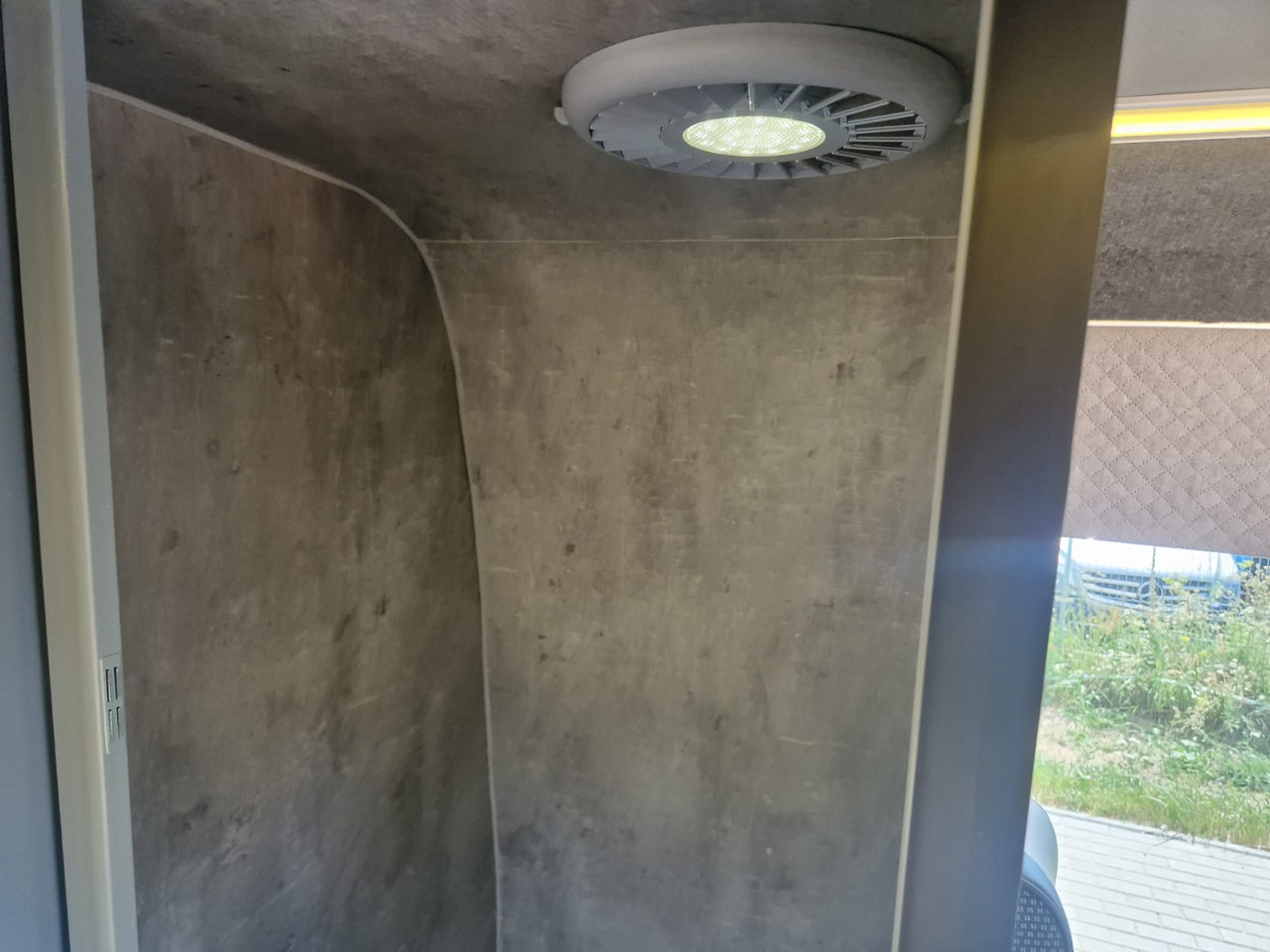 موتر هوم متكامل IVECO DAILY FORVEDA: صور 30 موتر هوم متكامل IVECO DAILY FORVEDA: صور 30