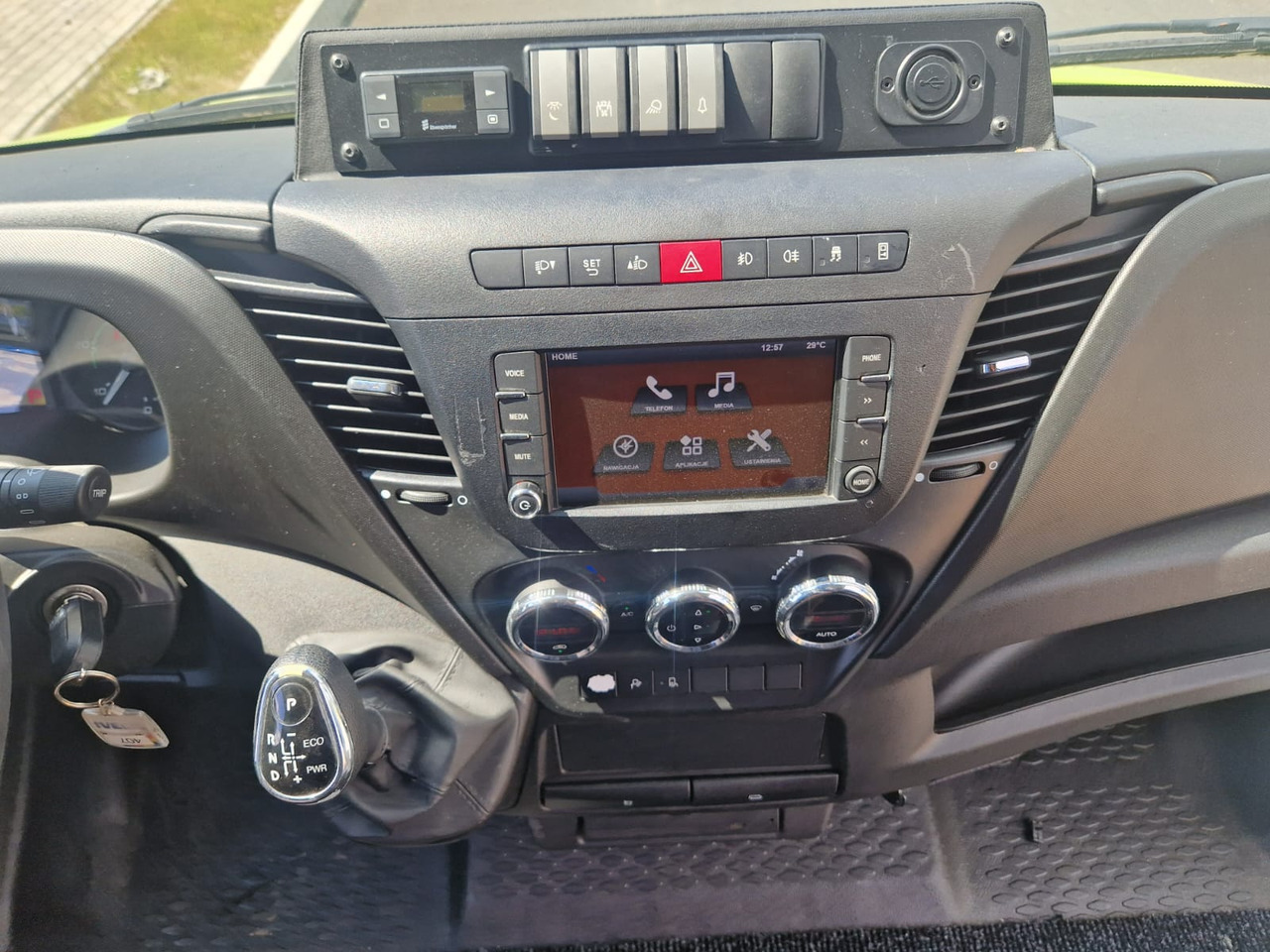 موتر هوم متكامل IVECO DAILY FORVEDA: صور 16 موتر هوم متكامل IVECO DAILY FORVEDA: صور 16