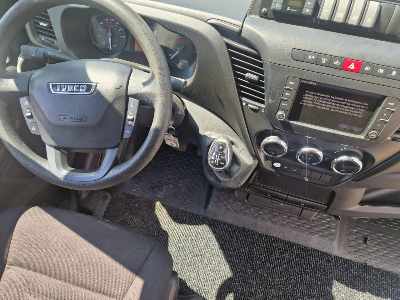 موتر هوم متكامل IVECO DAILY FORVEDA: صور 25 موتر هوم متكامل IVECO DAILY FORVEDA: صور 25