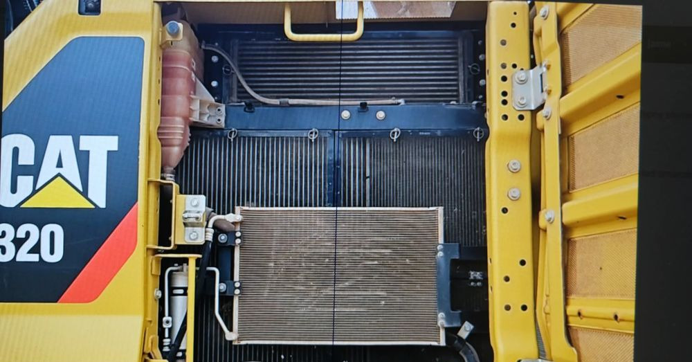 Caterpillar cat 320 - حفارات زحافة: صور 3 Caterpillar cat 320 - حفارات زحافة: صور 3