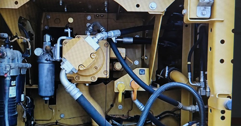 Caterpillar cat 320 - حفارات زحافة: صور 2 Caterpillar cat 320 - حفارات زحافة: صور 2