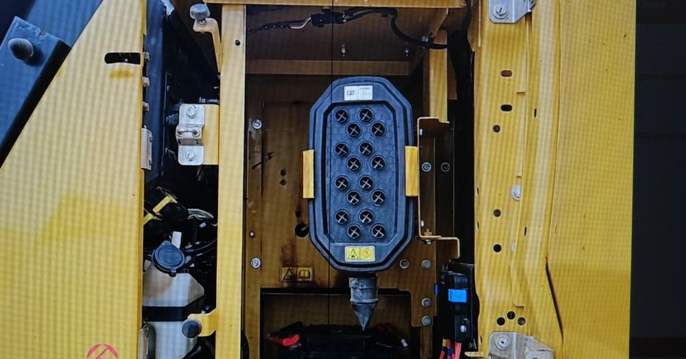 Caterpillar cat 320 - حفارات زحافة: صور 4 Caterpillar cat 320 - حفارات زحافة: صور 4