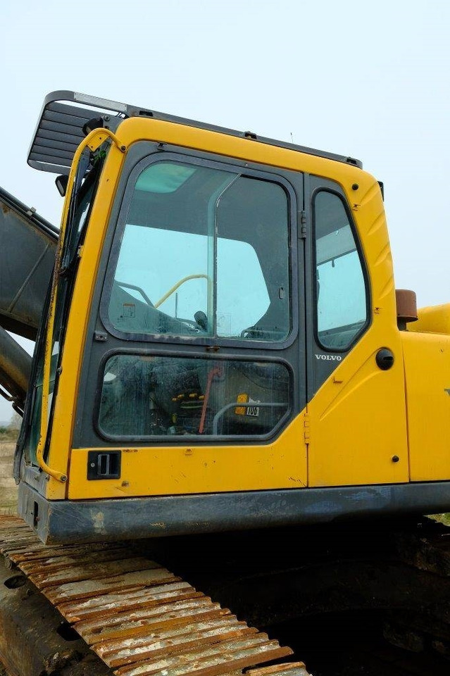 Volvo EC 240 kabina - الكبائن - آلات البناء: صور 2 Volvo EC 240 kabina - الكبائن - آلات البناء: صور 2