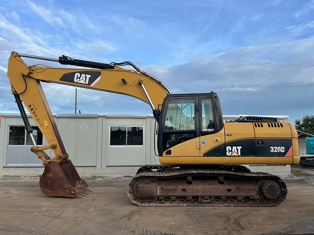 CAT 320D - حفارات زحافة: صور 2 CAT 320D - حفارات زحافة: صور 2