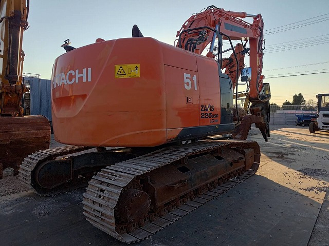 HITACHI ZX225USRLCMH-5B - حفارات زحافة: صور 5 HITACHI ZX225USRLCMH-5B - حفارات زحافة: صور 5
