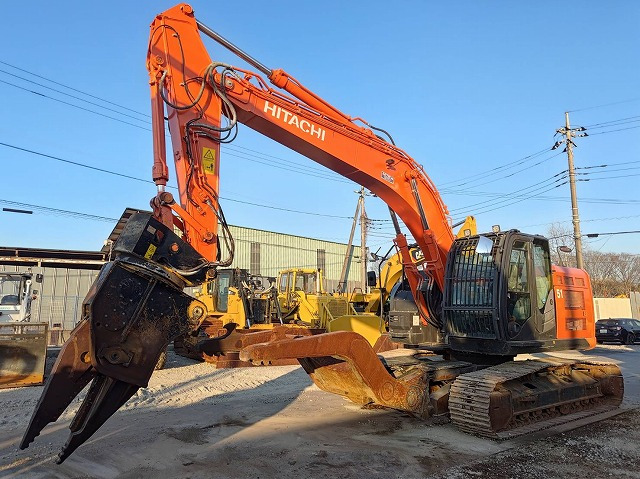 HITACHI ZX225USRLCMH-5B - حفارات زحافة: صور 1 HITACHI ZX225USRLCMH-5B - حفارات زحافة: صور 1