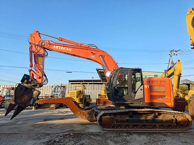 HITACHI ZX225USRLCMH-5B - حفارات زحافة: صور 2 HITACHI ZX225USRLCMH-5B - حفارات زحافة: صور 2