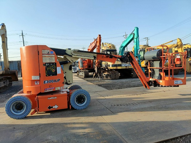 JLG E300AJP - رافعات سلة مفصلية: صور 4 JLG E300AJP - رافعات سلة مفصلية: صور 4