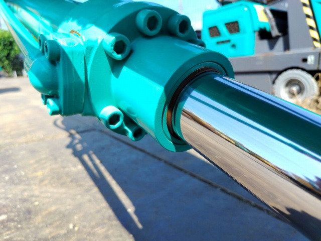 حفارات زحافة KOBELCO SK135SR-5: صور 20
