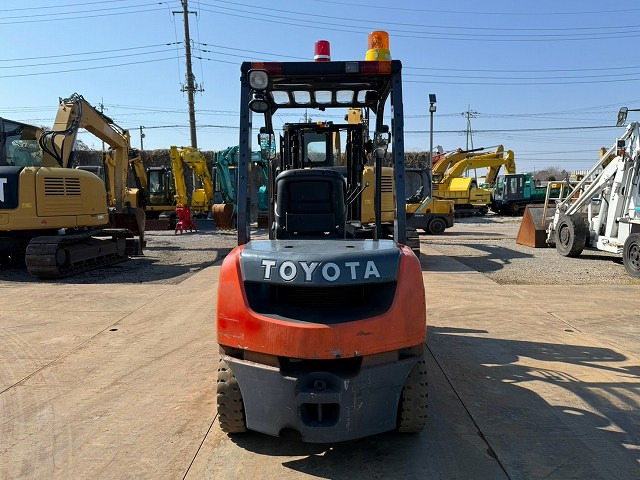 TOYOTA 02-8FD25 - رافعة شوكية: صور 4 TOYOTA 02-8FD25 - رافعة شوكية: صور 4