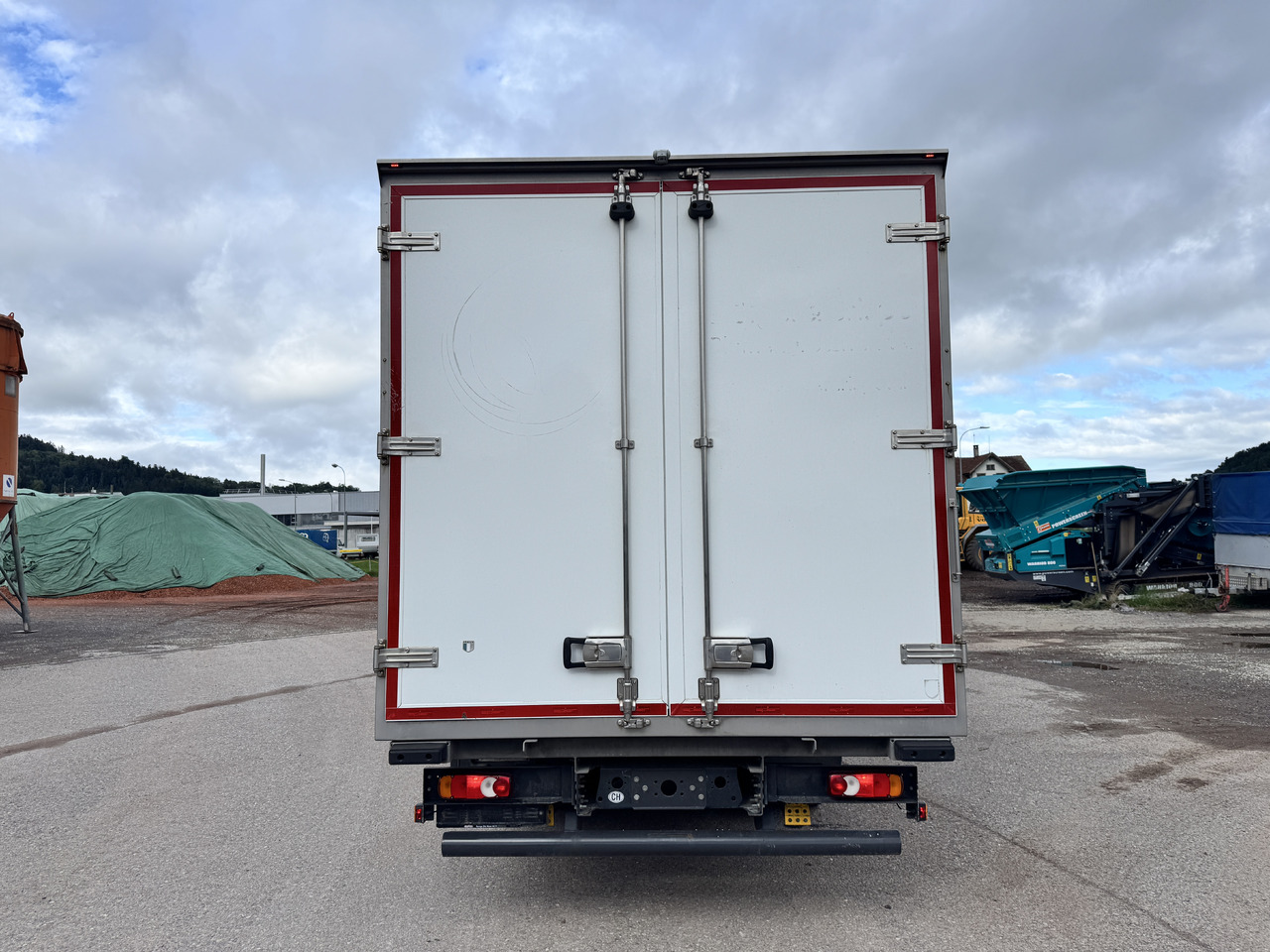 IVECO 80E190 Eurocargo Kühlkoffer (Partikelfilter defekt) - مبردة شاحنة: صور 4 IVECO 80E190 Eurocargo Kühlkoffer (Partikelfilter defekt) - مبردة شاحنة: صور 4