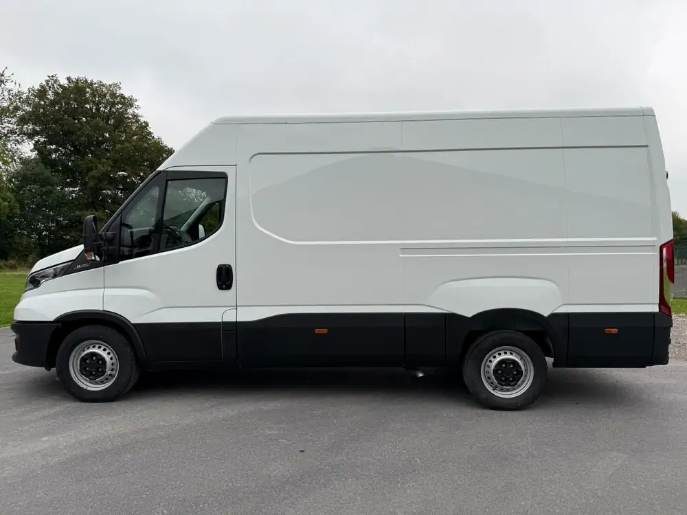 Iveco Daily 35-140 *L2H2*DISPO DE STOCK*Airco*Cruise control - فان: صور 4 Iveco Daily 35-140 *L2H2*DISPO DE STOCK*Airco*Cruise control - فان: صور 4