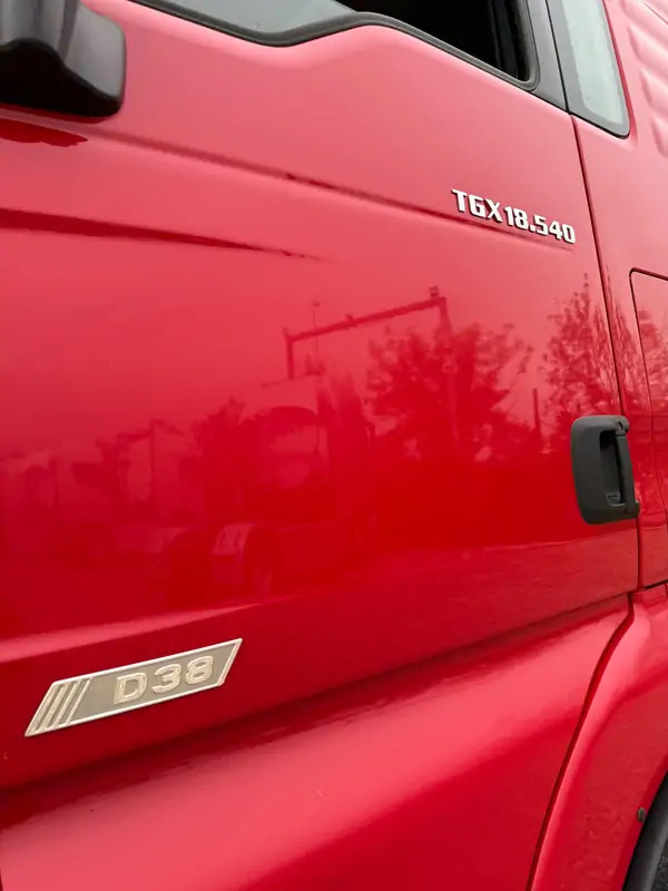 MAN MAN 18.540 *D38*XXL*Intarder*2couchette*Alcoa*Frigo*Full air etc... - شاحنة جرار: صور 5 MAN MAN 18.540 *D38*XXL*Intarder*2couchette*Alcoa*Frigo*Full air etc... - شاحنة جرار: صور 5