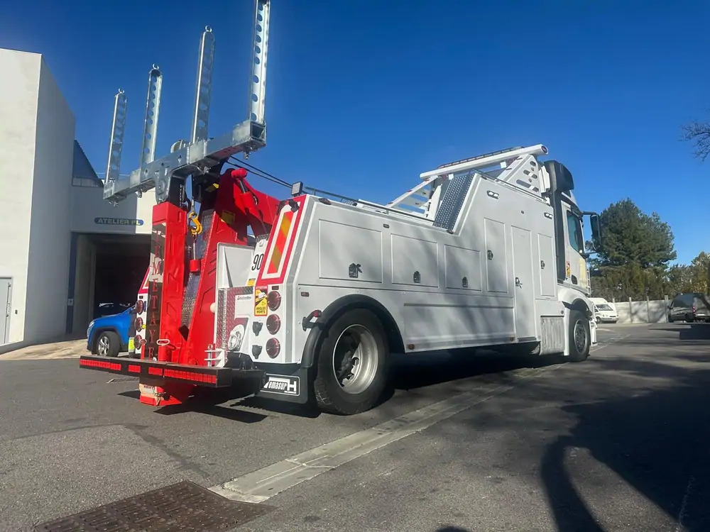 Mercedes-Benz Actros 1943 *NOUVELLE SUPERTRUCTURE GRS 20000 VEMASUR*FULL AIR - سيارة السحب للتصليح: صور 5 Mercedes-Benz Actros 1943 *NOUVELLE SUPERTRUCTURE GRS 20000 VEMASUR*FULL AIR - سيارة السحب للتصليح: صور 5