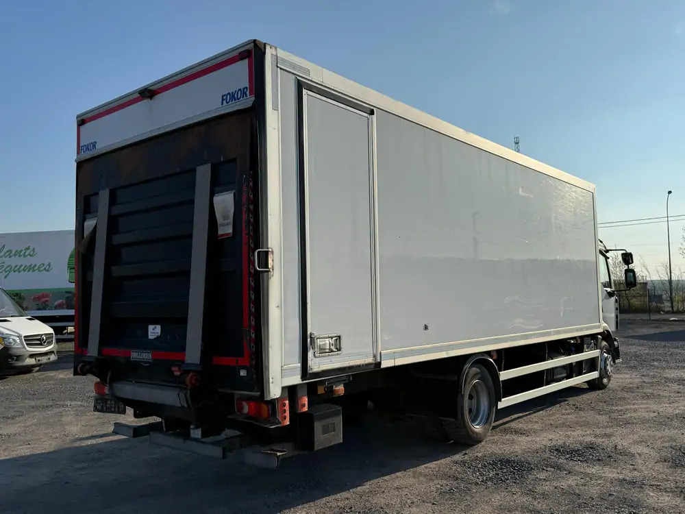 Renault D14 250 *D14 250 cv* - بصندوق مغلق شاحنة: صور 4 Renault D14 250 *D14 250 cv* - بصندوق مغلق شاحنة: صور 4