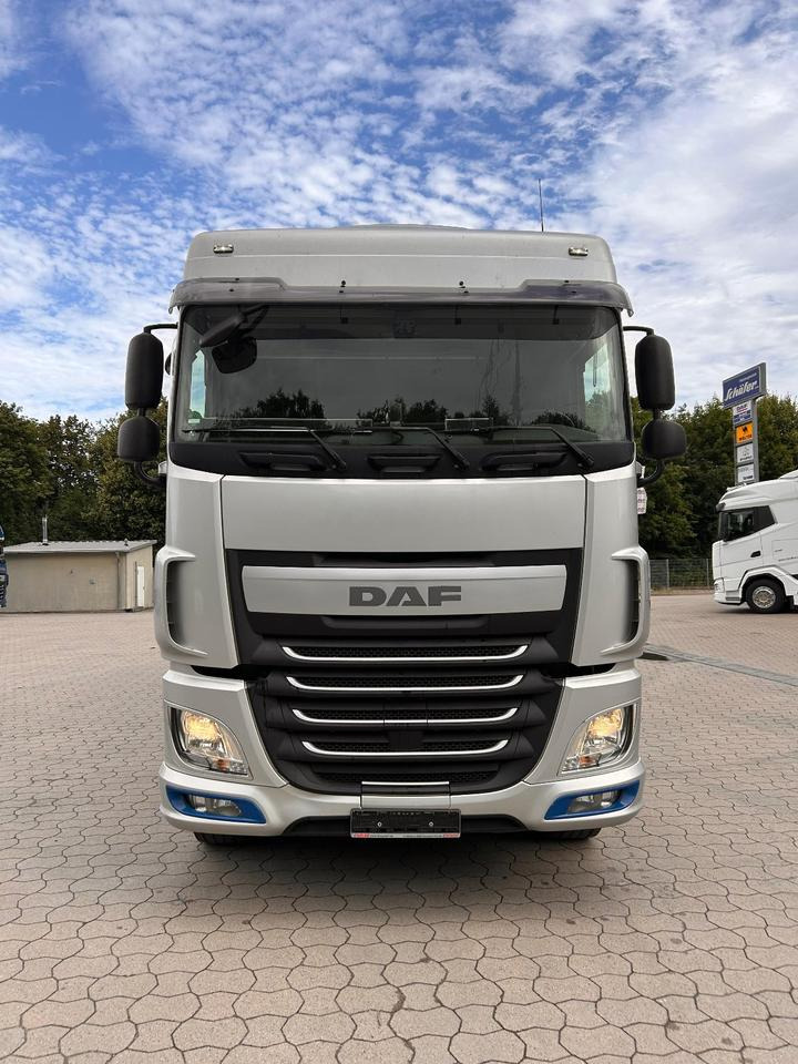 DAF XF 460 FAN + MKG + 10mtr 2to + Lenkachse + EURO 6 - شاحنات مسطحة, شاحنة كرين: صور 2 DAF XF 460 FAN + MKG + 10mtr 2to + Lenkachse + EURO 6 - شاحنات مسطحة, شاحنة كرين: صور 2