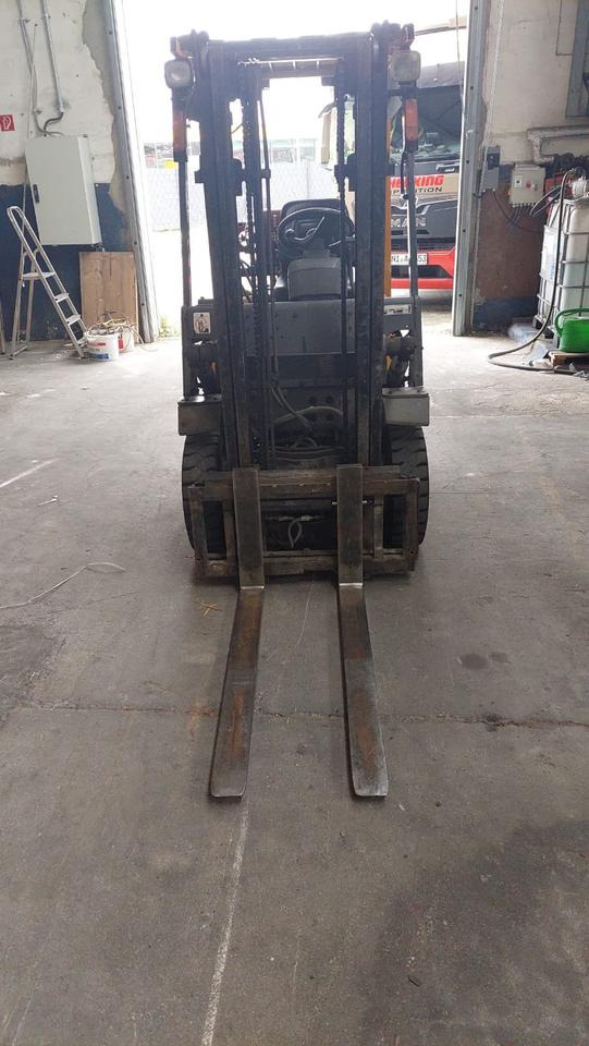 Gabelstapler TCM + Gas + 1,3 t Hub + Bj. 1999 - رافعة شوكية تعمل بالغاز: صور 2 Gabelstapler TCM + Gas + 1,3 t Hub + Bj. 1999 - رافعة شوكية تعمل بالغاز: صور 2