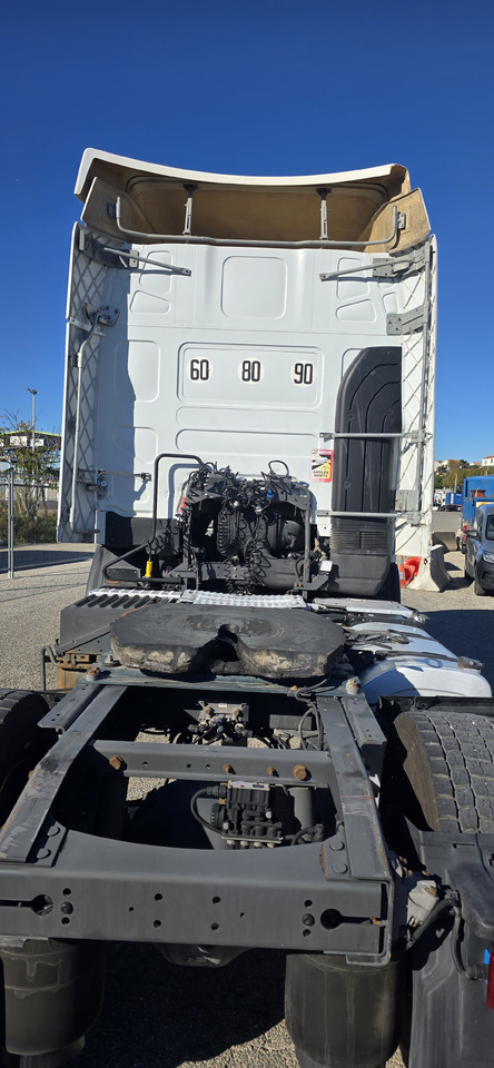 RENAULT PRENIUM - شاحنة جرار: صور 4 RENAULT PRENIUM - شاحنة جرار: صور 4