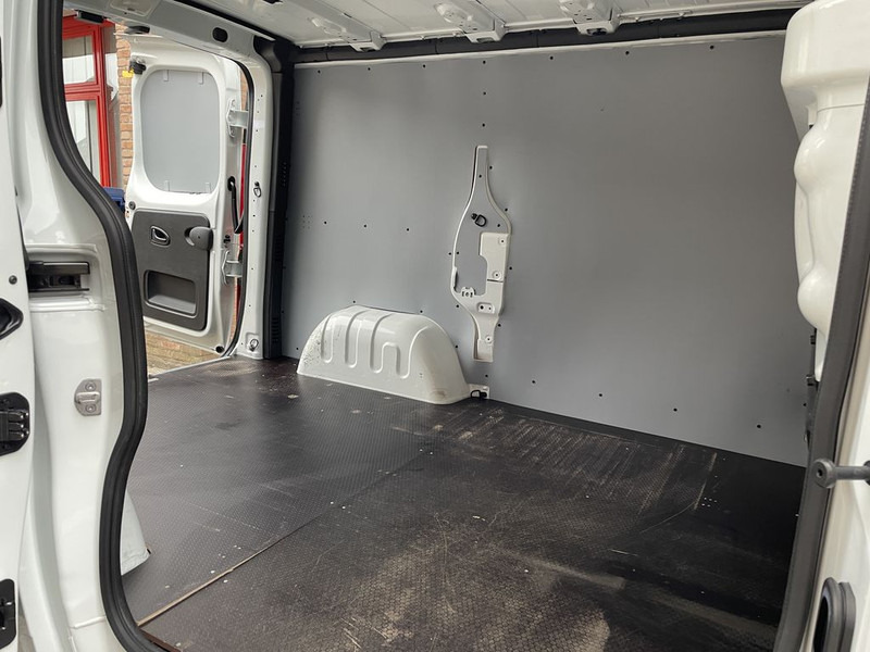 فان المدمجة Renault Trafic 1.6 dCi 126pk E6 Comfort BPM Vrij! Lease €220 /m, Airco, Navi, Trekhaak, PDC, Volledig onderhoudshistorie aanwezig: صور 17