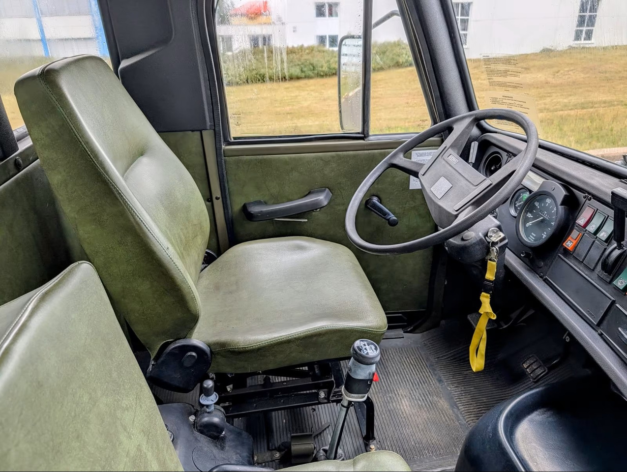 VOLVO N10 - بصندوق مغلق شاحنة: صور 5 VOLVO N10 - بصندوق مغلق شاحنة: صور 5