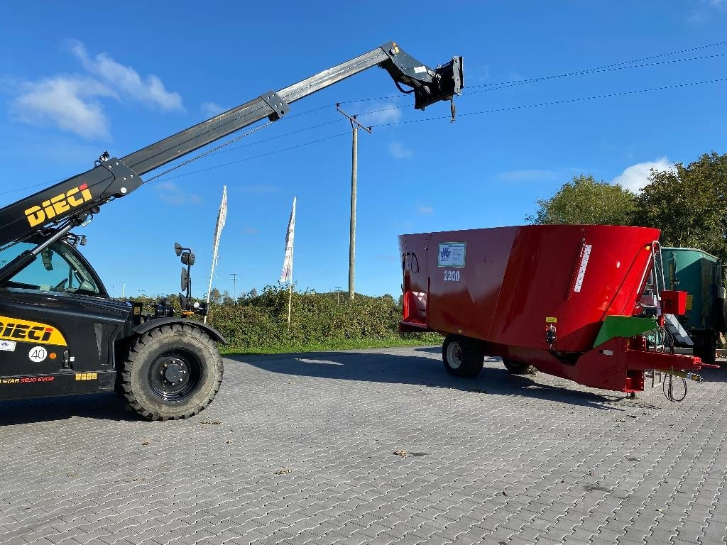 BvL Futtermischwagen - آلة خلط وتوزيع الأعلاف: صور 3 BvL Futtermischwagen - آلة خلط وتوزيع الأعلاف: صور 3