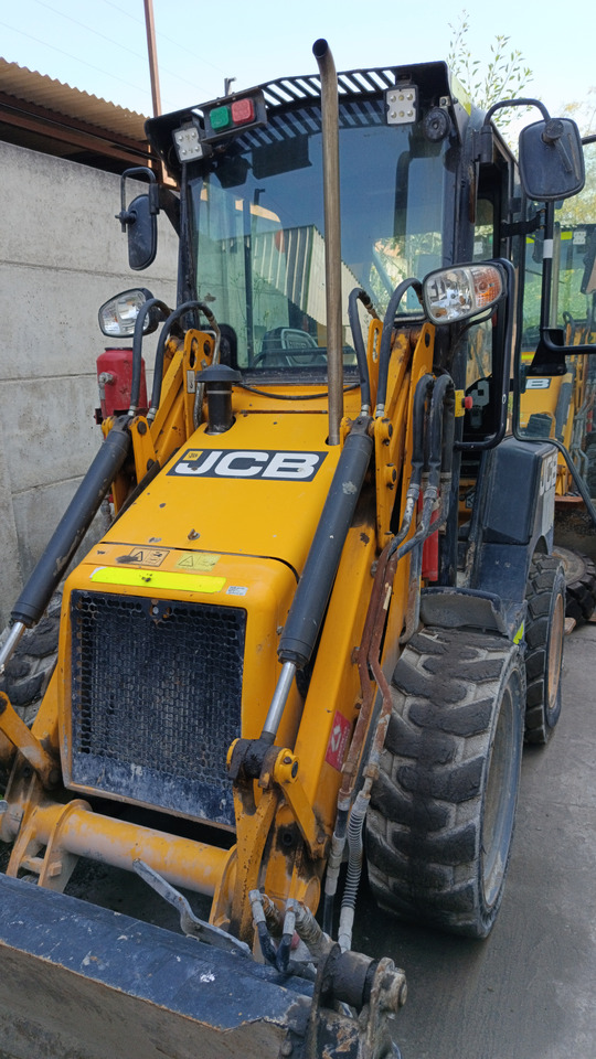 JCB 1CX 08M3WL - حفار متعدد الاستخدام: صور 3 JCB 1CX 08M3WL - حفار متعدد الاستخدام: صور 3