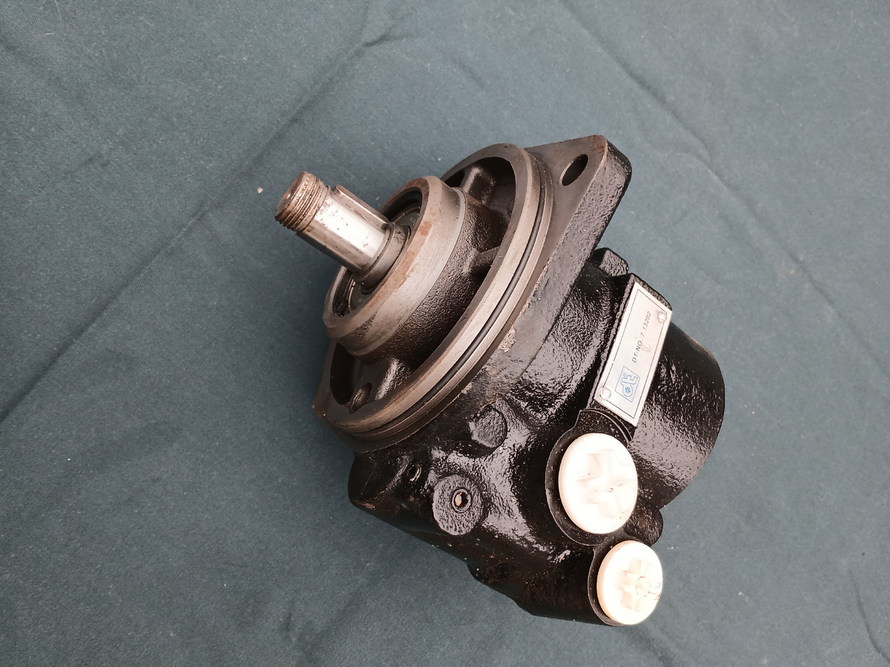 Steeringpump DT 713202 for IVECO  - مضخة التوجيه: صور 1 Steeringpump DT 713202 for IVECO  - مضخة التوجيه: صور 1