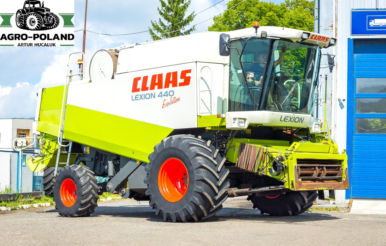 CLAAS LEXION 440 EVOLUTION - 2003 ROK + CLAAS C 540 SKŁADANY - 2007 ROK - حصادة شاملة: صور 3 CLAAS LEXION 440 EVOLUTION - 2003 ROK + CLAAS C 540 SKŁADANY - 2007 ROK - حصادة شاملة: صور 3