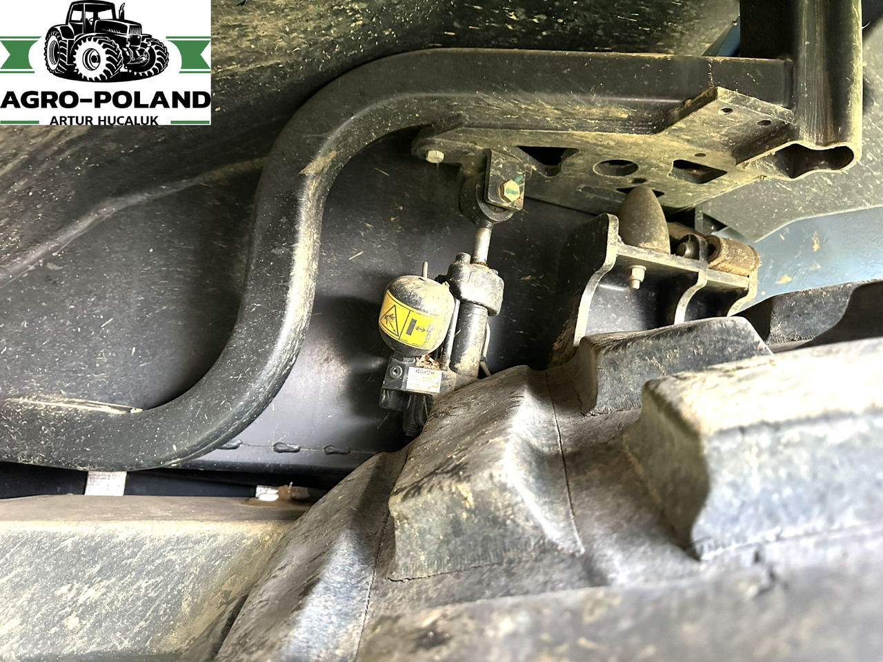 NEW HOLLAND T 8.435 HD SMARTTRAX - 2024 ROK - 1126 h - جرار: صور 5 NEW HOLLAND T 8.435 HD SMARTTRAX - 2024 ROK - 1126 h - جرار: صور 5