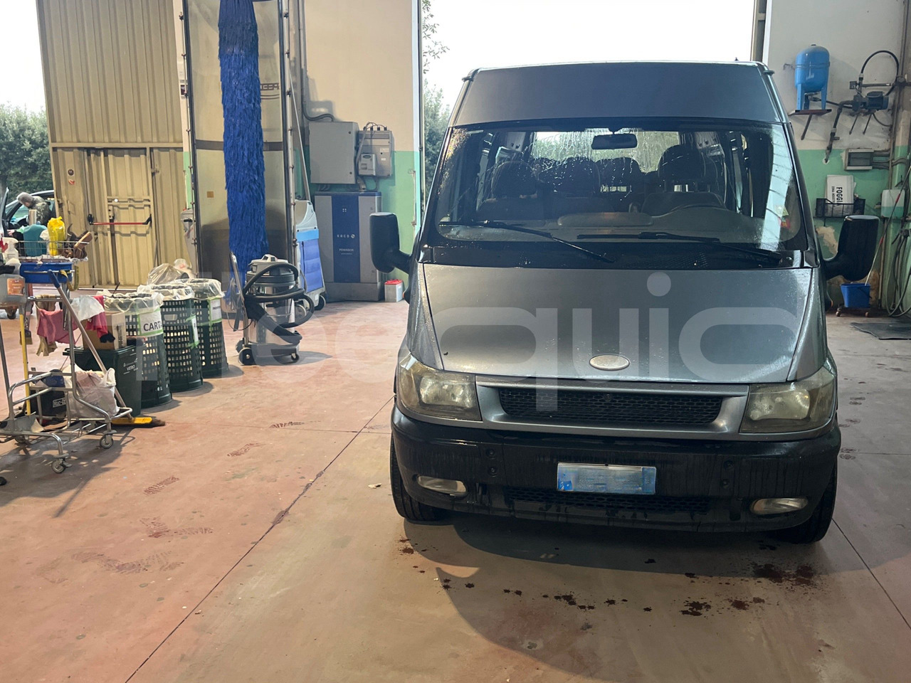 Ford Transit - باص النقل بين المدن: صور 2 Ford Transit - باص النقل بين المدن: صور 2