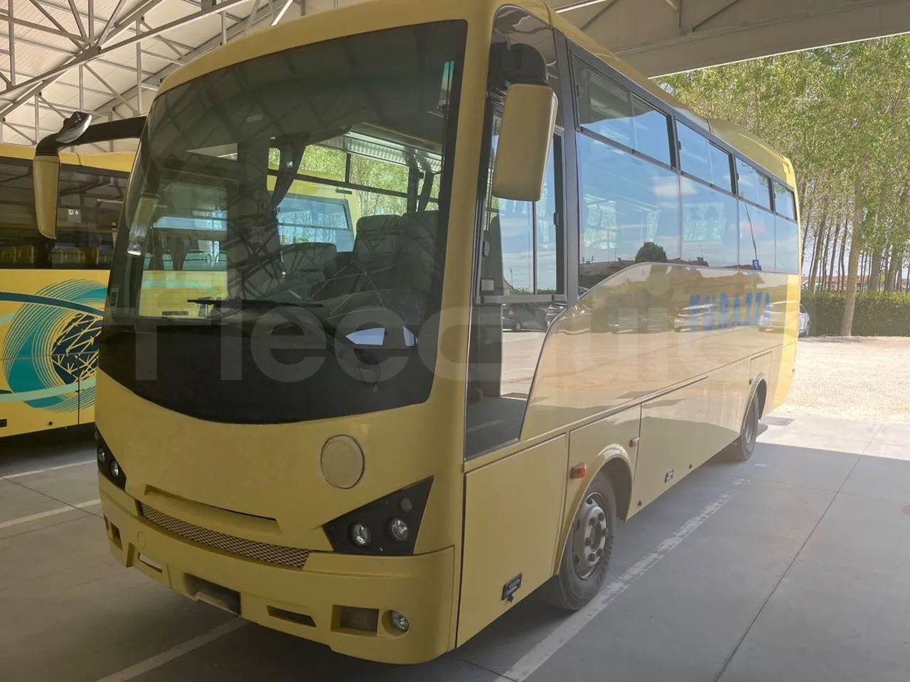 Isuzu Turquoise/Sb - حافلة مدرسية: صور 4 Isuzu Turquoise/Sb - حافلة مدرسية: صور 4