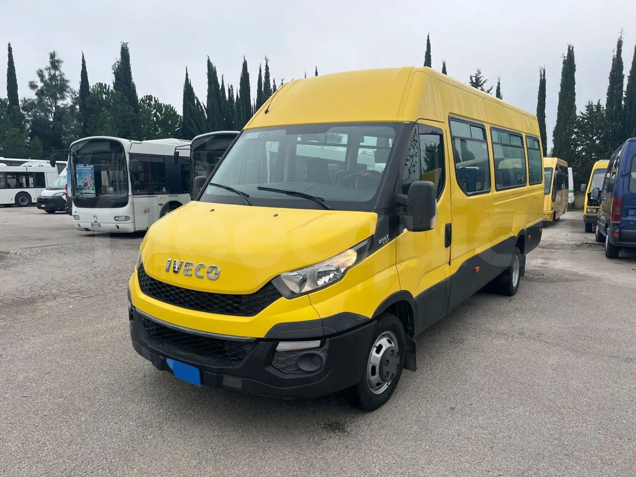 Iveco Daily - صغيرة, ميكروباص: صور 4 Iveco Daily - صغيرة, ميكروباص: صور 4