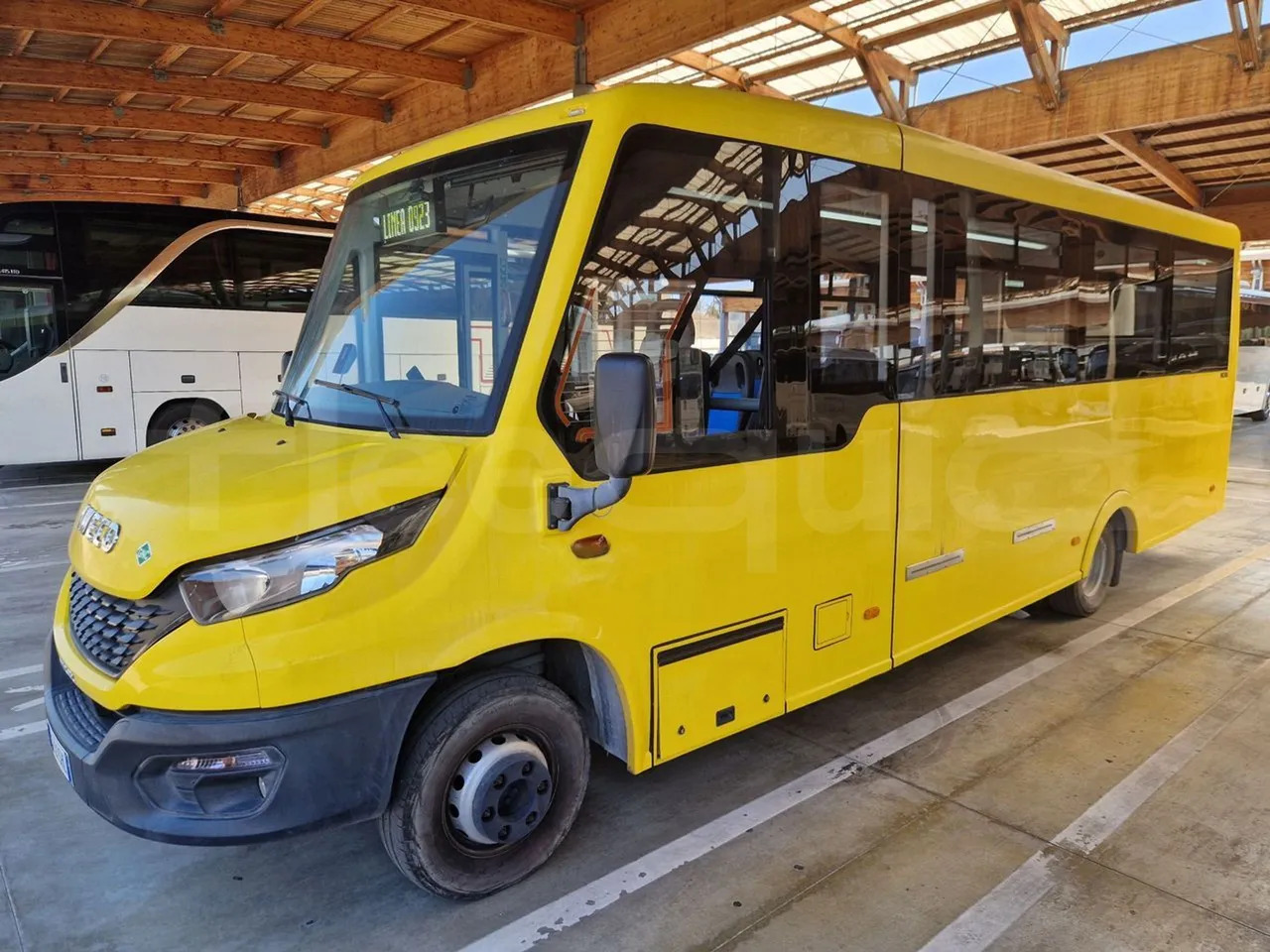 Iveco Indcar - حافلة مدرسية: صور 3 Iveco Indcar - حافلة مدرسية: صور 3