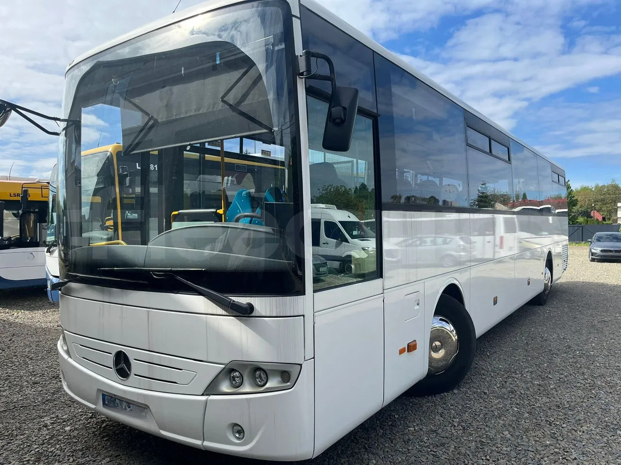 Mercedes-Benz Intouro - باص النقل بين المدن: صور 3 Mercedes-Benz Intouro - باص النقل بين المدن: صور 3