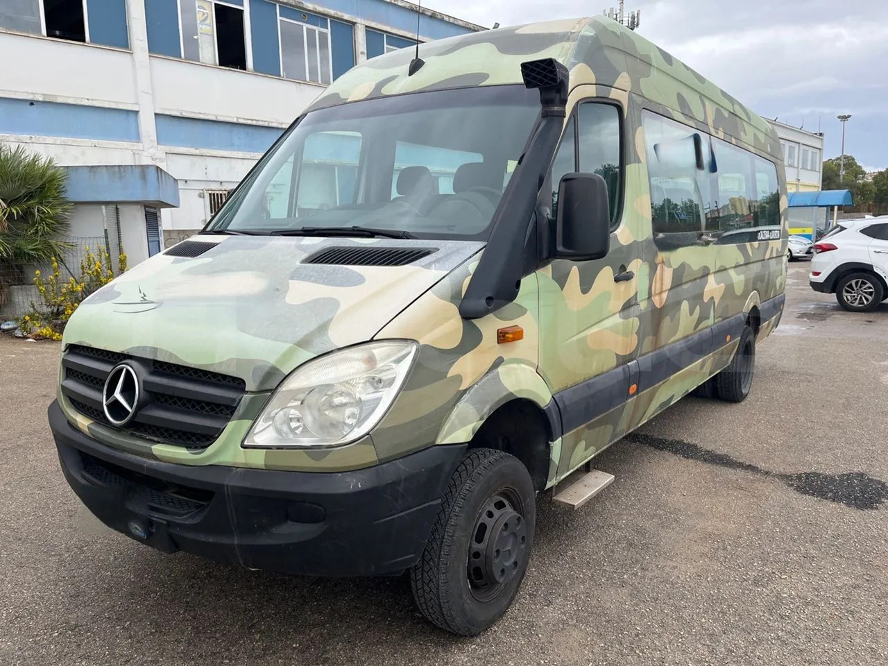 Mercedes-Benz Sprinter - صغيرة, باص النقل بين المدن: صور 4 Mercedes-Benz Sprinter - صغيرة, باص النقل بين المدن: صور 4