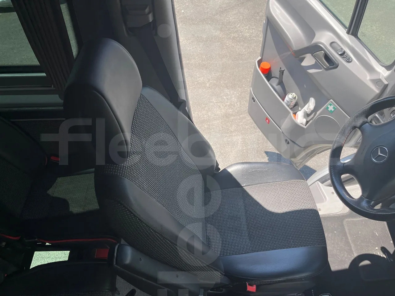 باص النقل بين المدن Mercedes-Benz Sprinter: صور 19 باص النقل بين المدن Mercedes-Benz Sprinter: صور 19