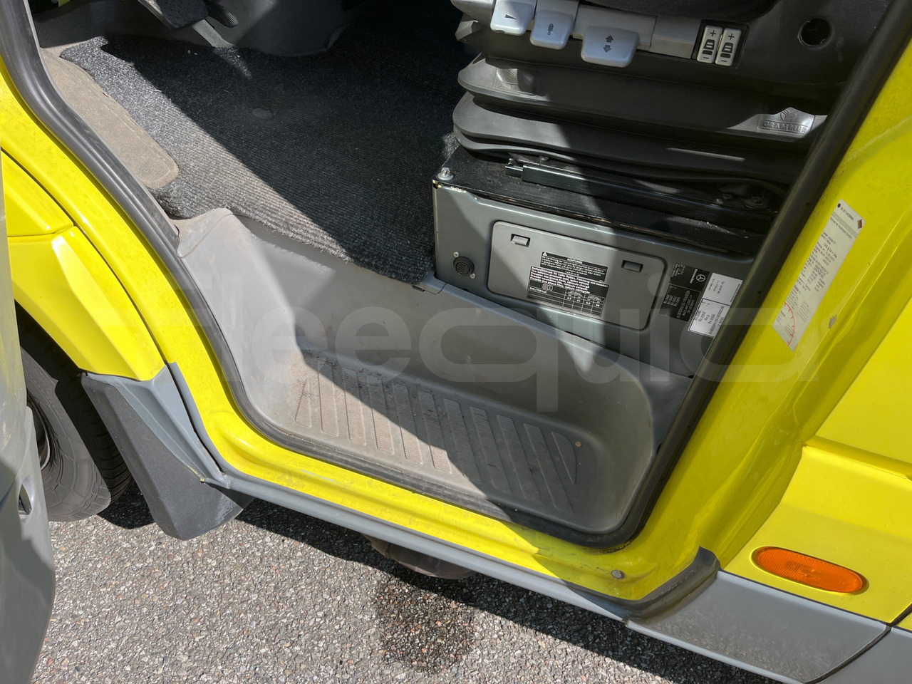 تأجير  Mercedes-Benz Sprinter Mercedes-Benz Sprinter: صور 16 تأجير  Mercedes-Benz Sprinter Mercedes-Benz Sprinter: صور 16